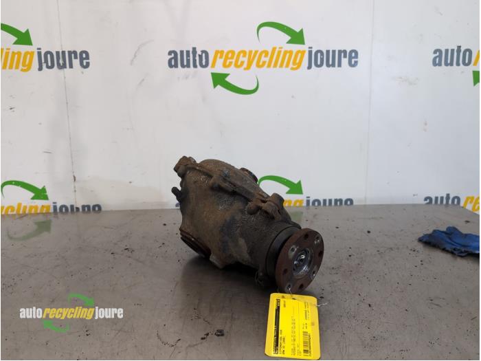 Used Front differential BMW X3 (E83) 2.0d 16V Price € 349,00 Margin scheme offered by Autorecycling Joure B.V.