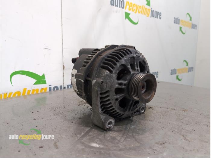 Dynamo van een BMW 3 serie Touring (E46/3) 320d 16V 2000