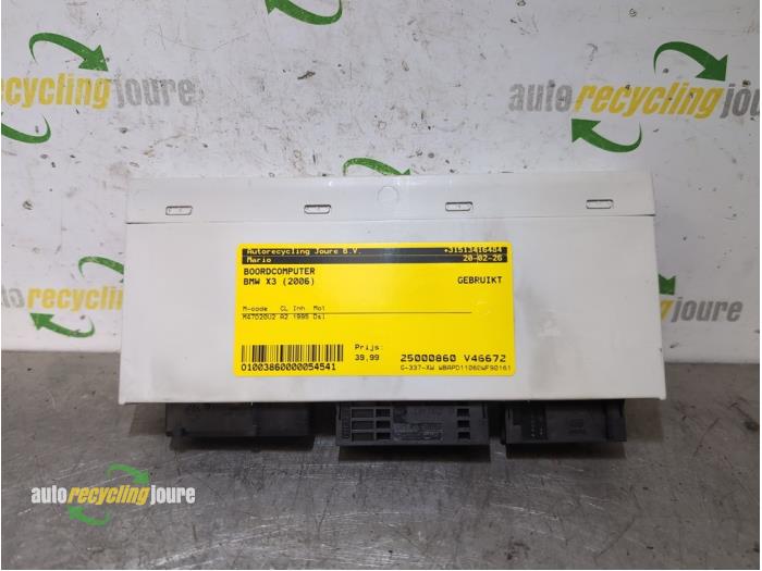 Używane Komputer pokladowy BMW X3 (E83) 2.0d 16V Cena € 39,99 Procedura marży oferowane przez Autorecycling Joure B.V.