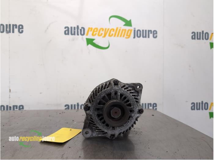 Begagnade Dynamo Subaru Legacy Touring Wagon (BP) 2.0 16V Pris € 35,00 Marginaltabell erbjuds av Autorecycling Joure B.V.
