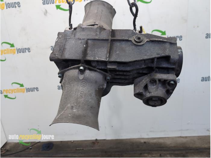 Differential hinten van een Volkswagen Passat Variant (3B6) 2.8 V6 30V 4Motion 2001
