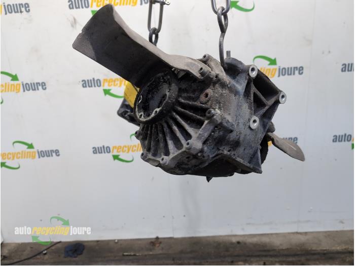 Differential hinten van een Volkswagen Passat Variant (3B6) 2.8 V6 30V 4Motion 2001