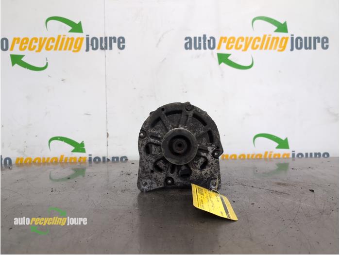 Begagnade Dynamo Volkswagen Touareg (7LA/7L6) 3.0 TDI V6 24V Pris € 99,99 Marginaltabell erbjuds av Autorecycling Joure B.V.