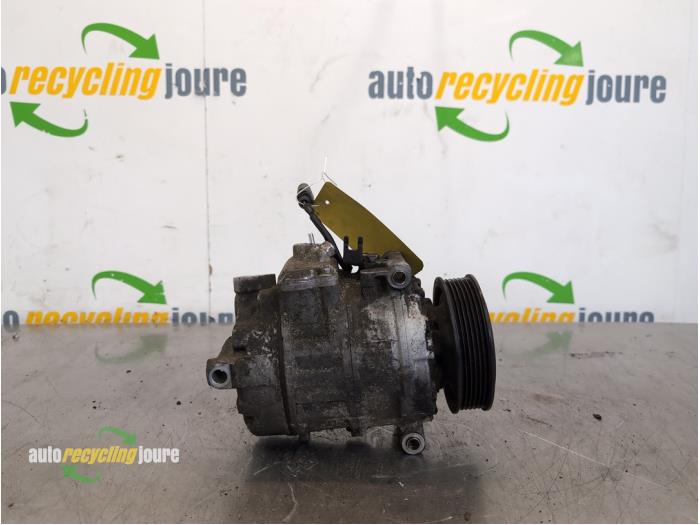 Usagé Pompe clim Volkswagen Touareg (7LA/7L6) 3.0 TDI V6 24V Prix € 99,99 Règlement à la marge proposé par Autorecycling Joure B.V.