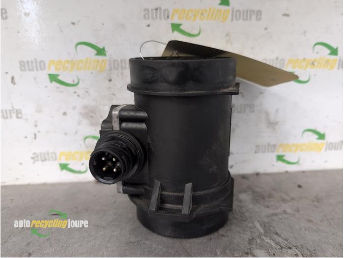 Gebrauchte Luftmassenmesser BMW 5 serie (E39) 523i 24V Preis € 30,00 Margenregelung angeboten von Autorecycling Joure B.V.