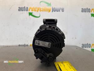 Dynamo van een BMW 3 serie Touring (E46/3) 318i 16V 2002