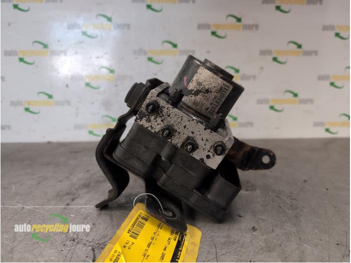 Usagé Bloc ABS Suzuki Swift (ZA/ZC/ZD1/2/3/9) 1.3 VVT 16V Prix € 174,99 Règlement à la marge proposé par Autorecycling Joure B.V.
