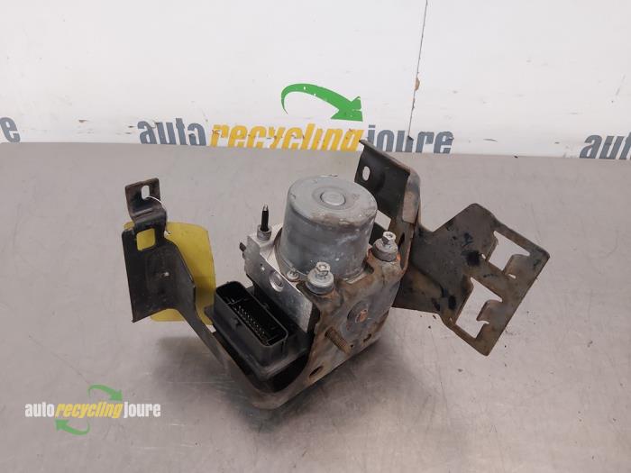 Begagnade ABS-pump Citroen Berlingo 1.6 Hdi 16V 90 Pris € 199,99 Marginaltabell erbjuds av Autorecycling Joure B.V.