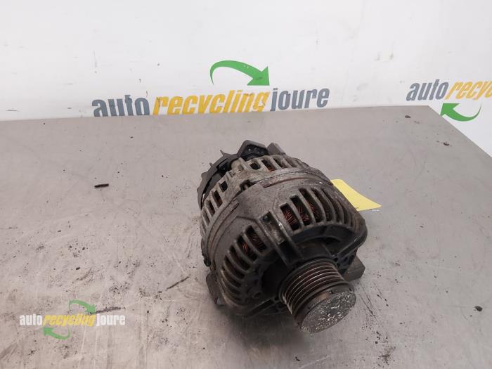 Usagé Dynamo Volvo V70 (SW) 2.4 T 20V AWD Prix € 29,99 Règlement à la marge proposé par Autorecycling Joure B.V.