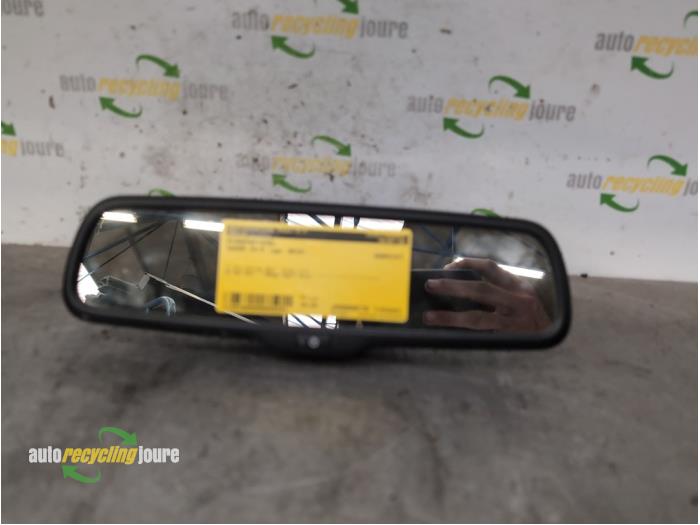 Używane Lusterko wewnetrzne Mazda CX-5 I (KE,GH) 2.2 Skyactiv D 16V 4WD Cena € 29,99 Procedura marży oferowane przez Autorecycling Joure B.V.