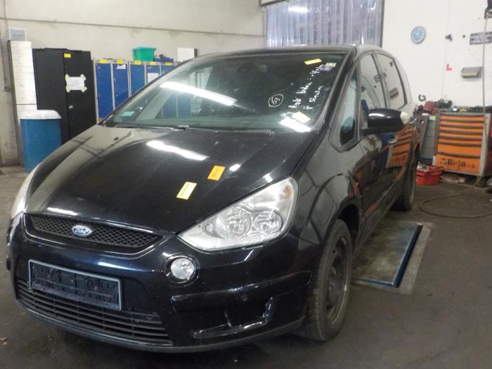 Motor van een Ford S-Max 2008