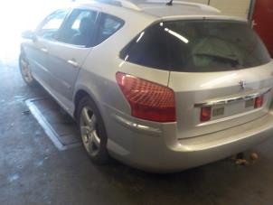 Motor van een Peugeot 407 2009