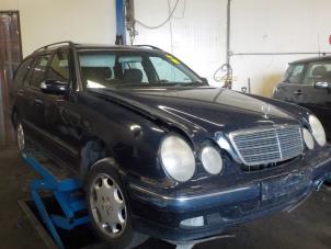 Engine from a Mercedes E-Klasse 2001