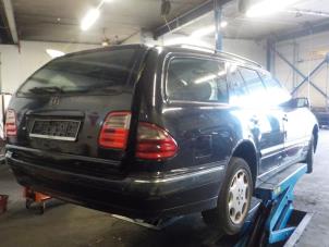 Engine from a Mercedes E-Klasse 2001