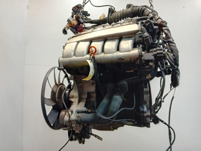 Usagé Moteur Volkswagen Passat Prix € 399,99 Règlement à la marge proposé par Van der Ven Autorecycling B.V.