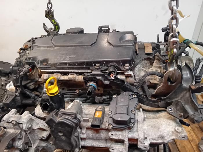 Used Engine Renault Master Price € 1.999,99 Margin scheme offered by Van der Ven Autorecycling B.V.