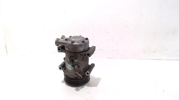 Usagé Pompe clim Mazda 2 Prix € 30,00 Règlement à la marge proposé par Van der Ven Autorecycling B.V.