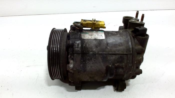Gebrauchte Klimapumpe Peugeot 407 Preis € 40,00 Margenregelung angeboten von Van der Ven Autorecycling B.V.
