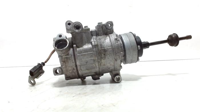 Usagé Pompe clim Audi RS6 Prix € 79,99 Règlement à la marge proposé par Van der Ven Autorecycling B.V.