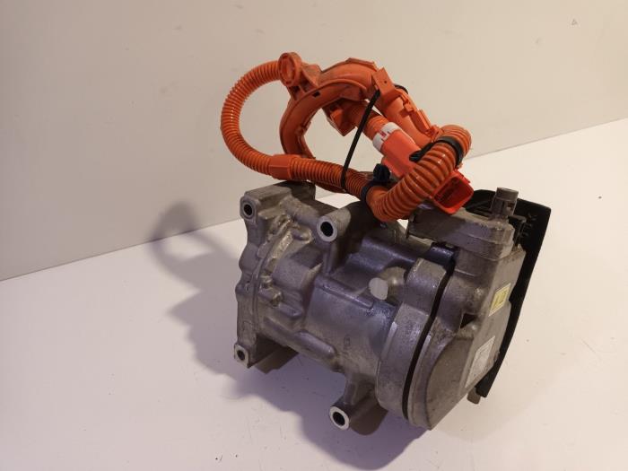 Usagé Compresseur de clim Honda Jazz Prix € 220,00 Règlement à la marge proposé par Van der Ven Autorecycling B.V.