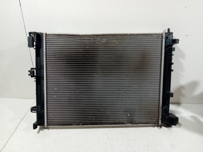 Usagé Radiateur Nissan Micra Prix € 40,00 Règlement à la marge proposé par Van der Ven Autorecycling B.V.