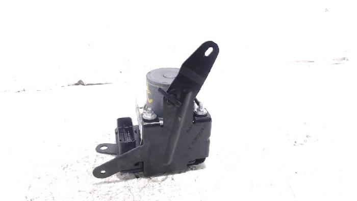 Used ABS pump Mercedes Citan Price € 12,00 Margin scheme offered by Van der Ven Autorecycling B.V.