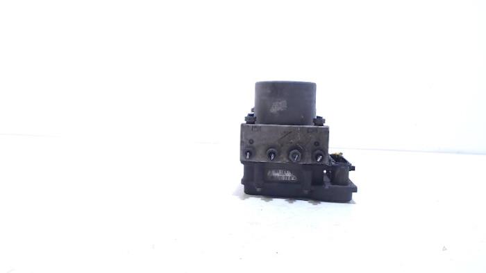Begagnade ABS-pump Peugeot 307 Pris € 15,00 Marginaltabell erbjuds av Van der Ven Autorecycling B.V.