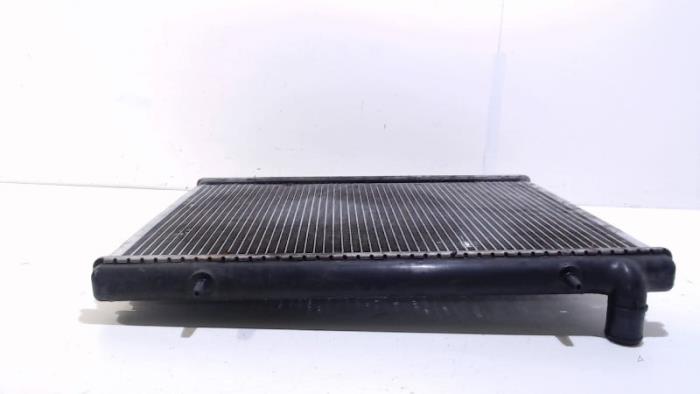 Usagé Radiateur Citroen C4 Picasso Prix € 15,00 Règlement à la marge proposé par Van der Ven Autorecycling B.V.