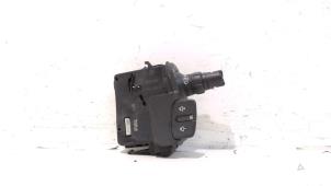 Used Wiper switch Renault Kangoo Price € 35,00 Margin scheme offered by Van der Ven Autorecycling B.V.