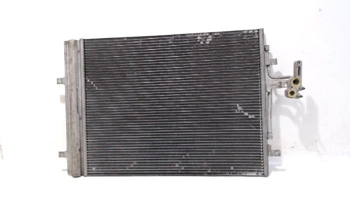 Usagé Radiateur clim Volvo S80 Prix € 15,00 Règlement à la marge proposé par Van der Ven Autorecycling B.V.