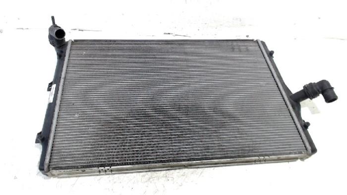 Kühler van een Audi A3 2009