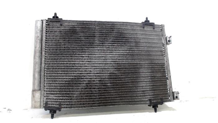 Usagé Radiateur clim Peugeot Partner Prix € 13,00 Règlement à la marge proposé par Van der Ven Autorecycling B.V.