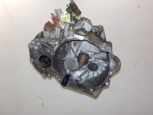 Used Gearbox Opel Antara Price € 175,00 Margin scheme offered by Van der Ven Autorecycling B.V.