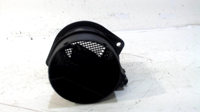 Luftmassenmesser van een Volkswagen Tiguan 2011
