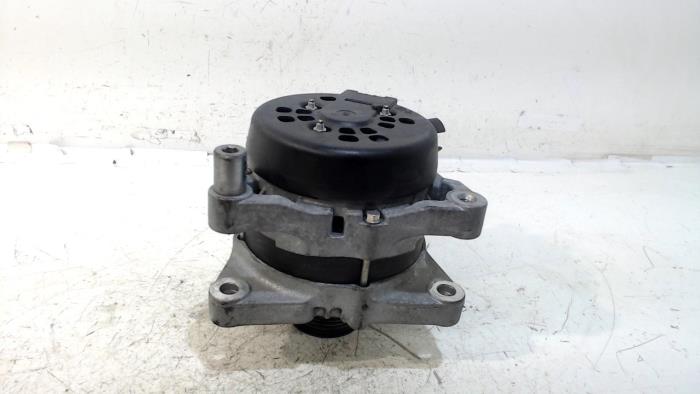 Gebrauchte Dynamo Ford Kuga Preis € 20,00 Margenregelung angeboten von Van der Ven Autorecycling B.V.