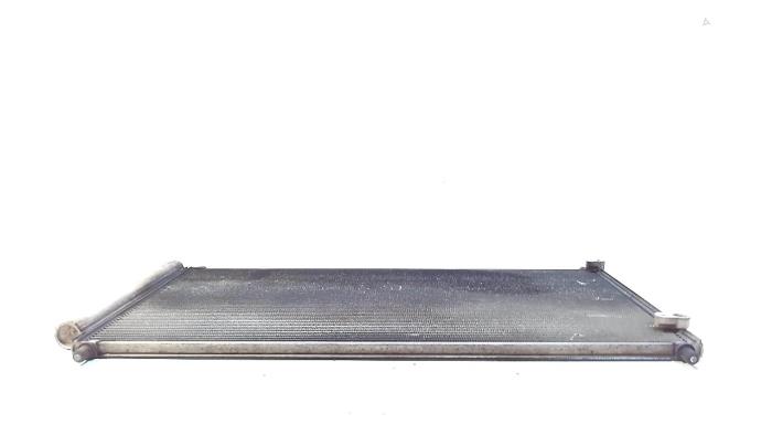 Usagé Radiateur clim Toyota Auris Prix € 21,00 Règlement à la marge proposé par Van der Ven Autorecycling B.V.