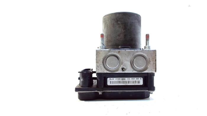 Begagnade ABS-pump Toyota Auris Pris € 120,00 Marginaltabell erbjuds av Van der Ven Autorecycling B.V.