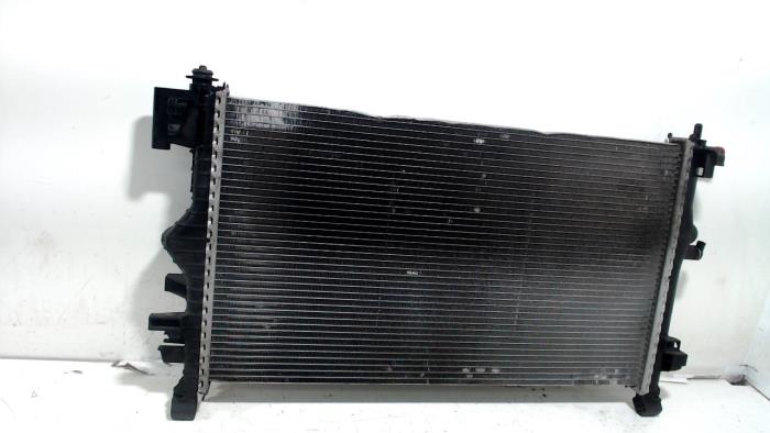 Used Radiator Opel Insignia Price € 15,00 Margin scheme offered by Van der Ven Autorecycling B.V.