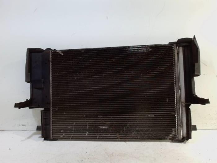 Begagnade AC-radiator Mercedes B-Klasse Pris € 18,00 Marginaltabell erbjuds av Van der Ven Autorecycling B.V.