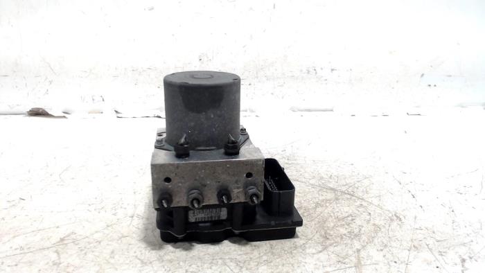 Gebrauchte ABS Pumpe BMW 5-Serie Preis € 51,00 Margenregelung angeboten von Van der Ven Autorecycling B.V.