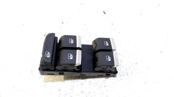 Usados Interruptor de ventanilla eléctrica Audi A4 Precio € 10,00 Norma de margen ofrecido por Van der Ven Autorecycling B.V.