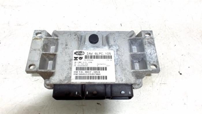 Used Engine management computer Peugeot 207 Price € 120,00 Margin scheme offered by Van der Ven Autorecycling B.V.