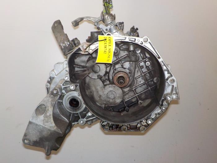 Gebrauchte Getriebe Opel Signum Preis € 74,99 Margenregelung angeboten von Van der Ven Autorecycling B.V.