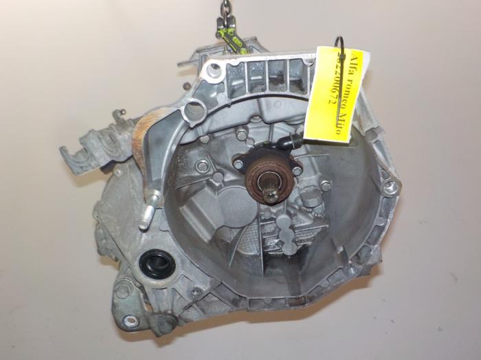 Gebrauchte Getriebe Alfa Romeo Mito Preis € 174,99 Margenregelung angeboten von Van der Ven Autorecycling B.V.