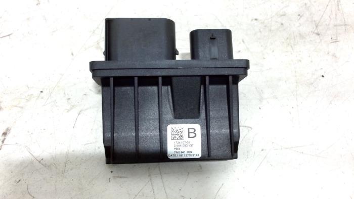 Used Adblue Computer Skoda Superb Price € 13,00 Margin scheme offered by Van der Ven Autorecycling B.V.