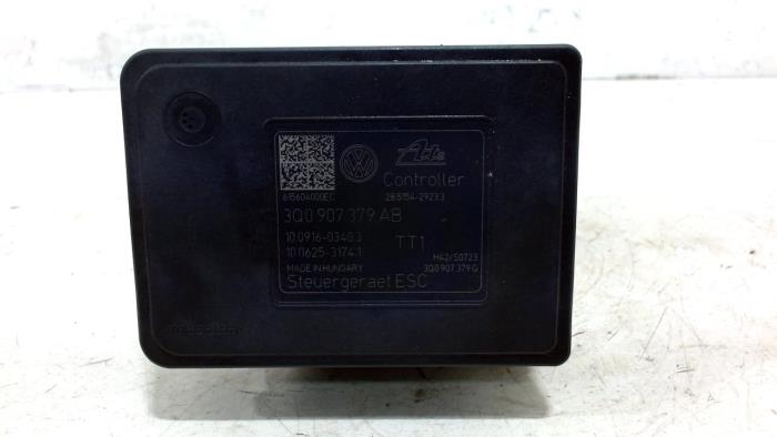 Begagnade ABS-pump Skoda Superb Pris € 42,00 Marginaltabell erbjuds av Van der Ven Autorecycling B.V.