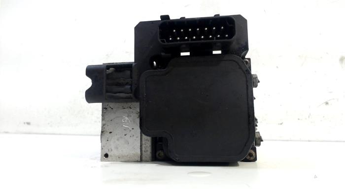 Gebrauchte ABS Pumpe Mercedes S-Klasse Preis € 60,00 Margenregelung angeboten von Van der Ven Autorecycling B.V.