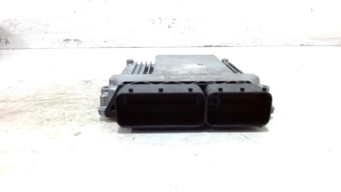 Used Engine management computer BMW 5-Serie Price € 99,00 Margin scheme offered by Van der Ven Autorecycling B.V.