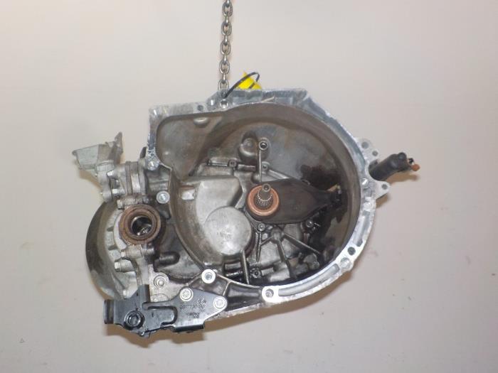Gebrauchte Getriebe Peugeot 308 Preis € 74,99 Margenregelung angeboten von Van der Ven Autorecycling B.V.