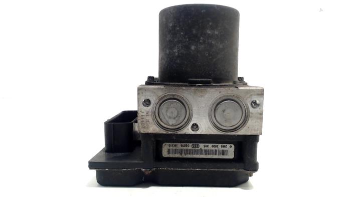 Gebrauchte ABS Pumpe BMW 5-Serie Preis € 30,00 Margenregelung angeboten von Van der Ven Autorecycling B.V.